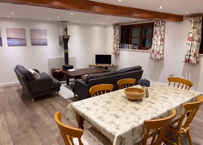 Oak Tree Cottage